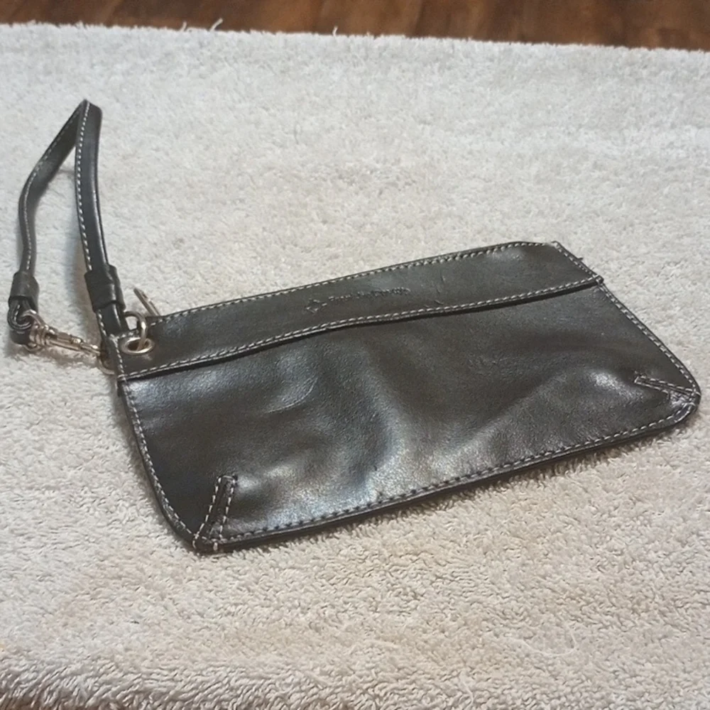 Franklin Covey Black Leather Wristlet Clutch
